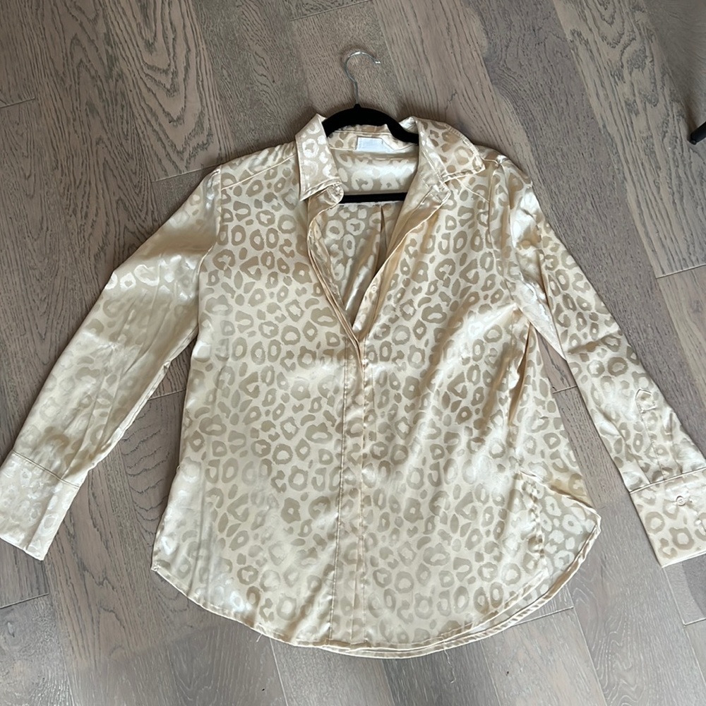 Rumored Champagne Leopard Button down Top. Size